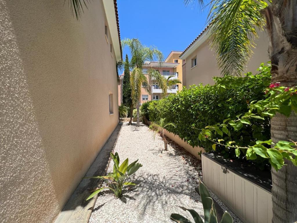Casa Del Sol Townhouse In Iris Village Paphos Exterior photo