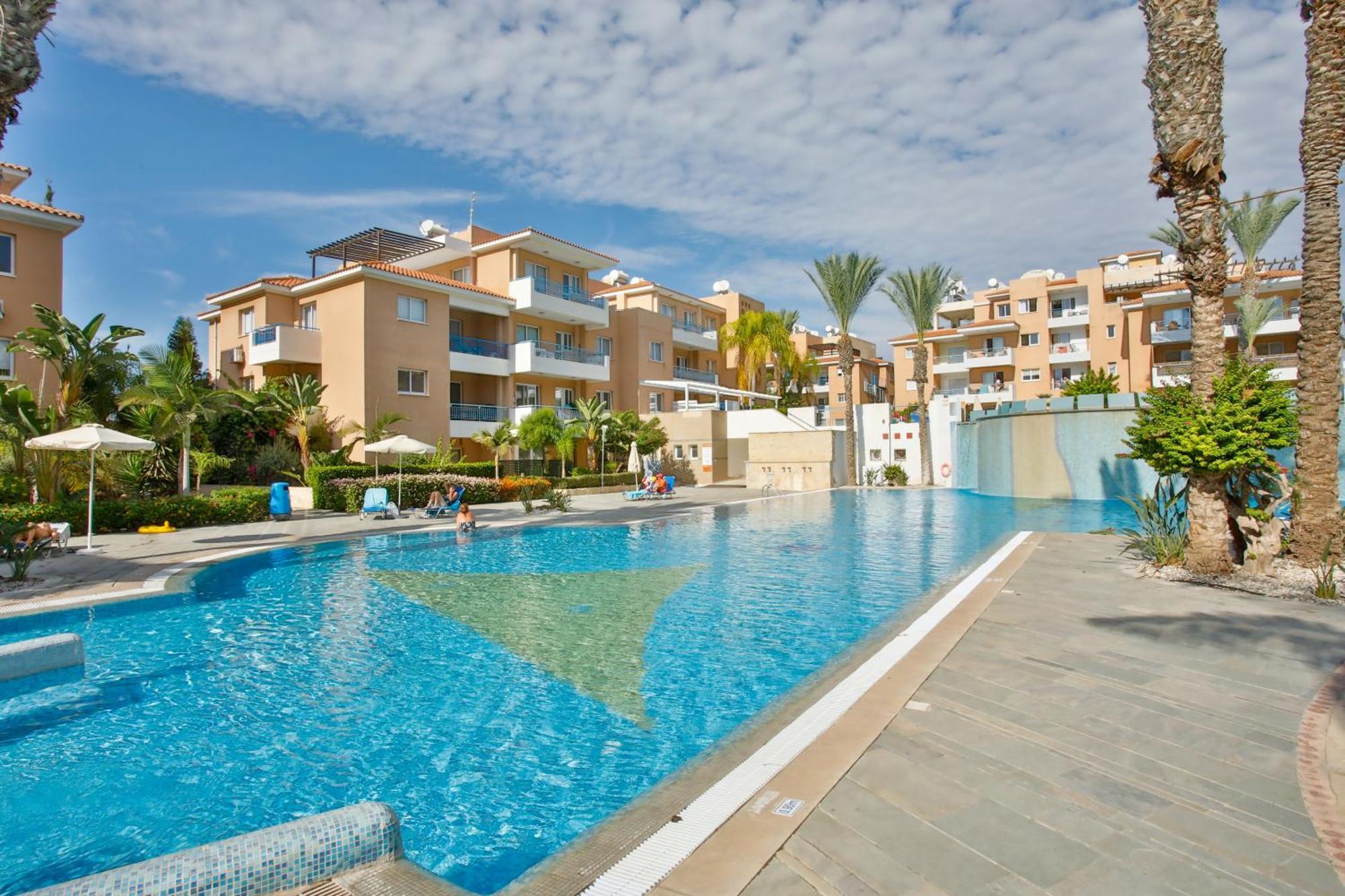Casa Del Sol Townhouse In Iris Village Paphos Exterior photo