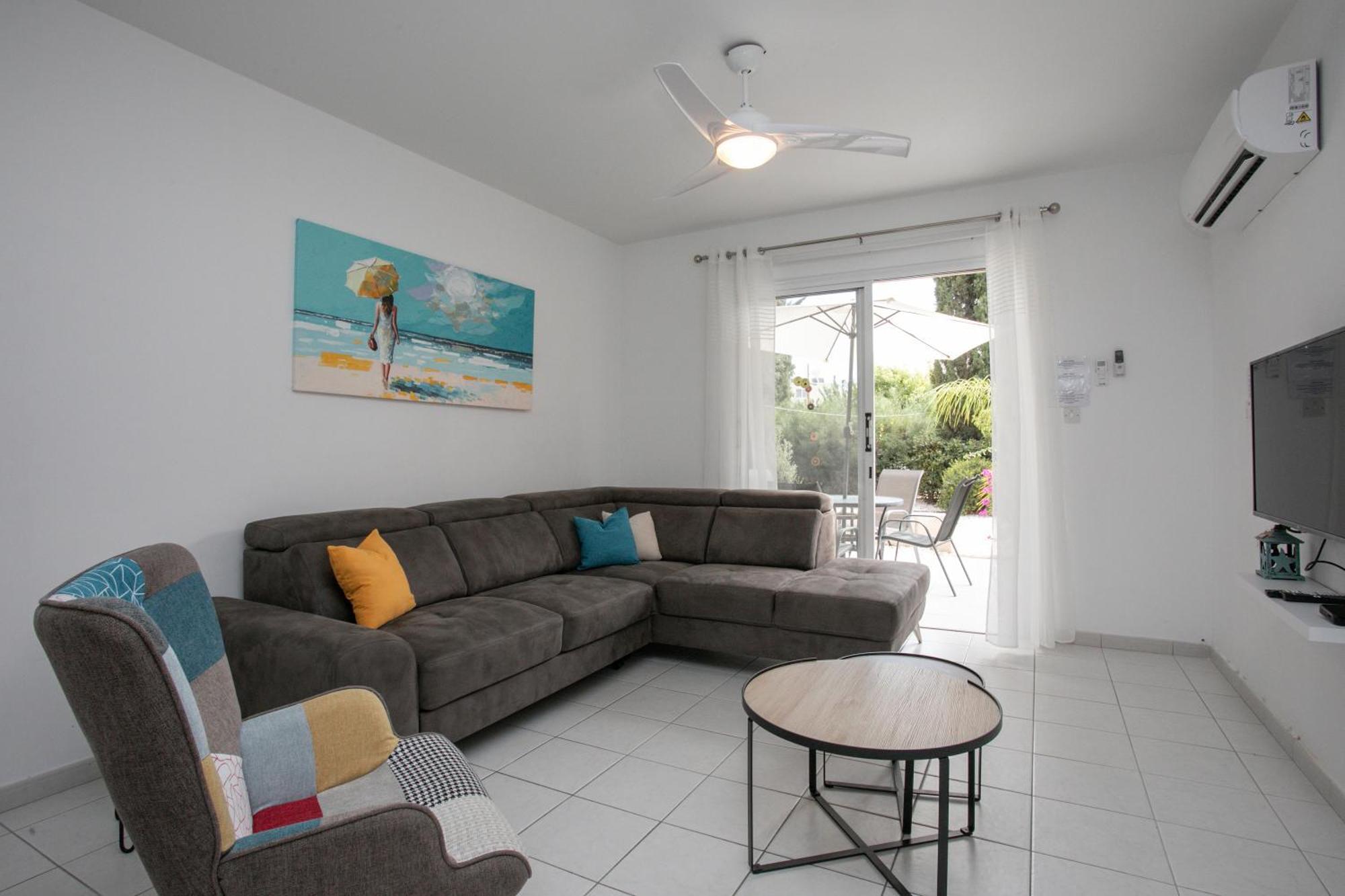 Casa Del Sol Townhouse In Iris Village Paphos Exterior photo