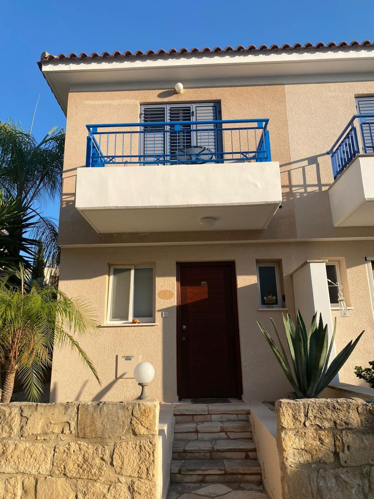 Casa Del Sol Townhouse In Iris Village Paphos Exterior photo